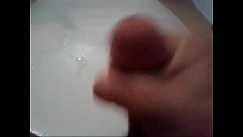 ginormous cumshoot